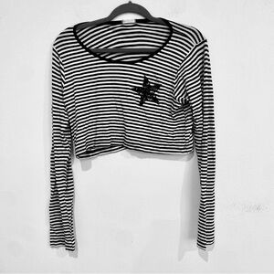 BLACK AND WHITE STRIPE LONG SLEEVE CROP TOP WITH SEQUIN STAR DETAIL SIZE MEDIUM